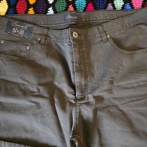 Roundtree & Yorke Men's Charcoal Jeans